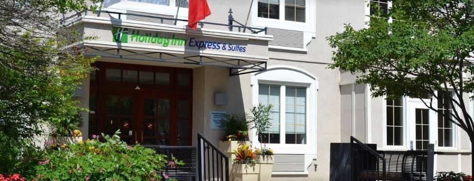 Holiday Inn Express & Suites Tremblant0