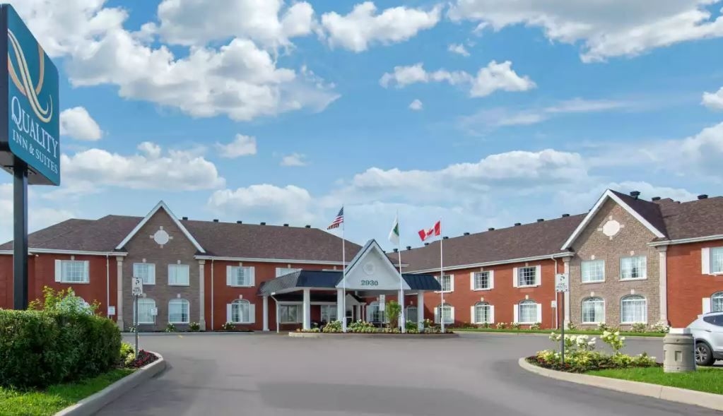 Quality Inn & Suites Oakville0