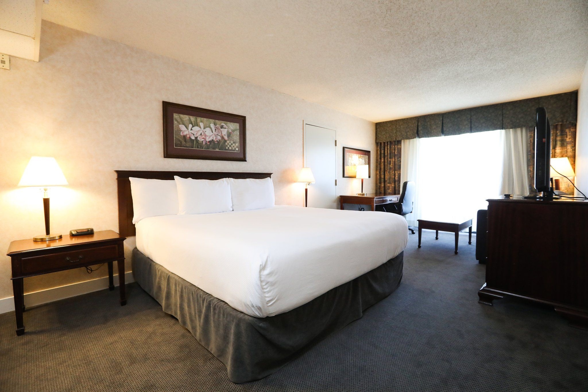 Atrium Inn Vancouver1