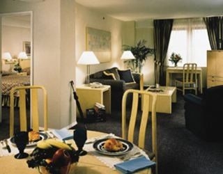 Eastgate Tower Hotel2