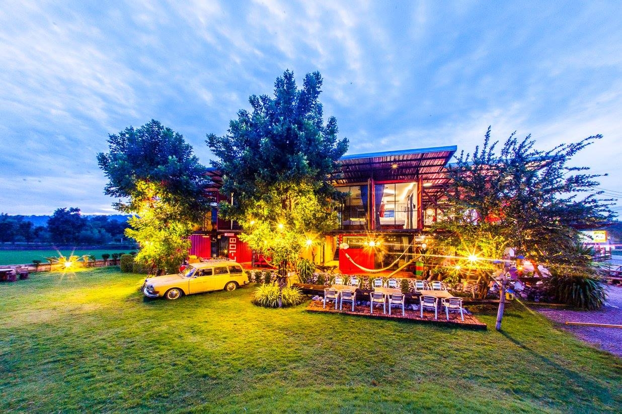 ลิตเติ้ล บ๊อกซ์ (Little Box Hotel)2
