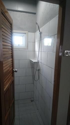 Easy Rooms and Minimart3