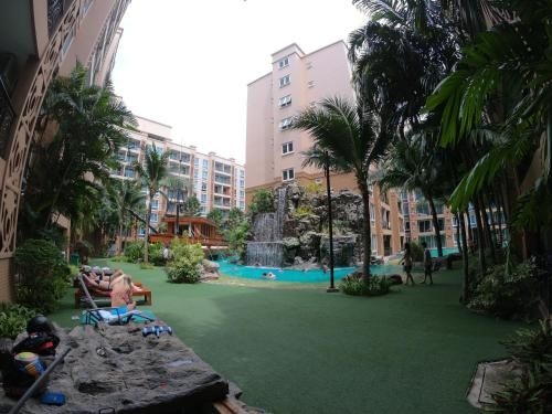 Atlantis Condo D2174