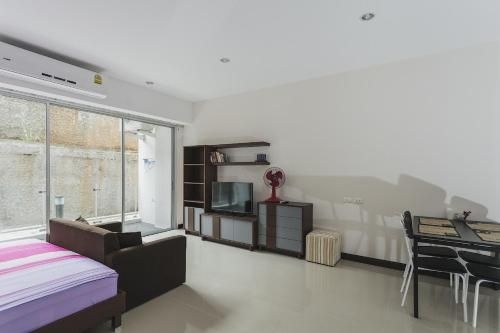 Chic Condo Karon A1084