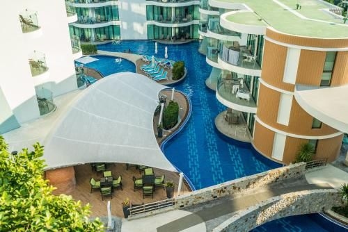 Twin Sands apartments by Lofty3