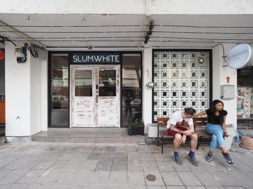 สลัมไวท์ (Slumwhite)0