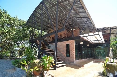 Joe's Corner Kohmak0