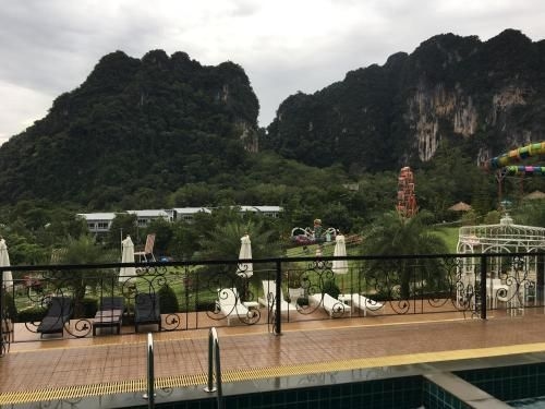 Privacy Stunningly Panoramic View4