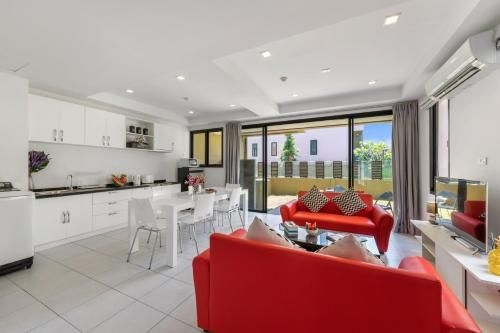 Great 3-Bedroom Condo Apt0
