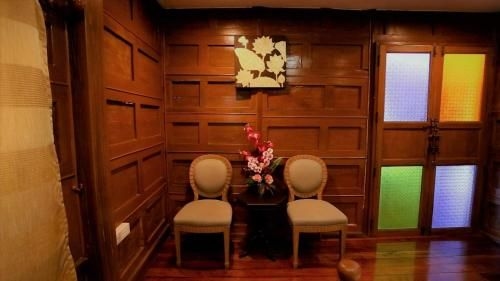 บ้านเรือนไทยมณีล้านนา (Baan Ruan Thai Manee Lanna)1