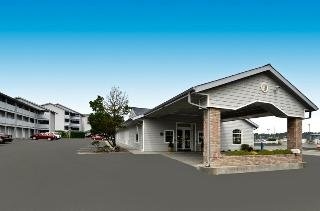 Best Western Plus Beachfront Inn1