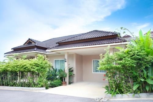 Villa with private pool2