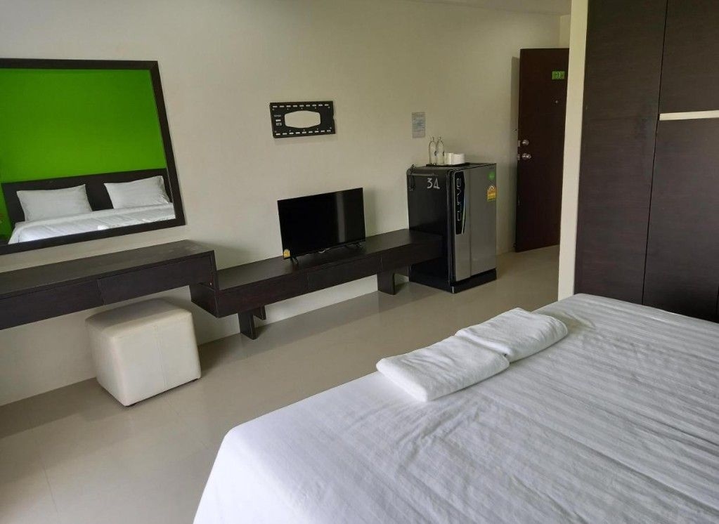 เรือนปลายซอย อพาร์ตเมนต์ (Ruan Plaisoi Apartment)2