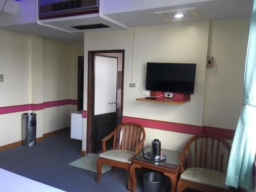 Taksin 2 Hotel4