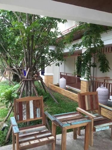 เดอะ กรีนเรสซิเดนซ์ 304 (The Green Residence 304)1