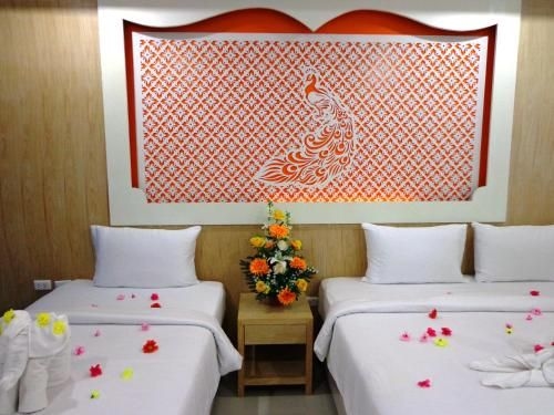 Red Sapphire Hotel3