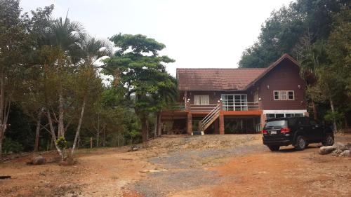 214 Moo 4 Tumbol Katun Amphoe Phipun Nakornsithamrat (Chomdao Homestay)2