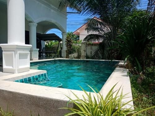 Luxury Villa with private pool1