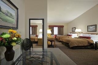 Best Western Plus Golden Spike Inn & Suites2