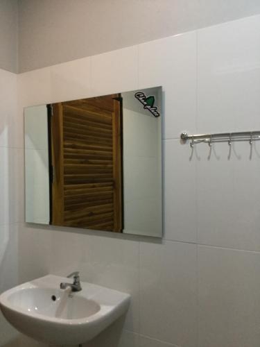โรงแรมชาญเพลส (Chan Place Hotel)3