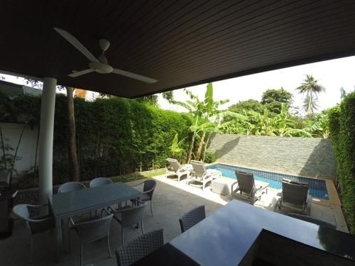 The Beds Pool Villa1