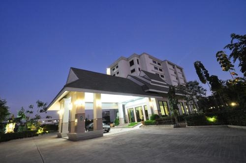 เพิร์ล รีสอร์ท แอนด์ โฮเทล (Pearl Resort & Hotel)0