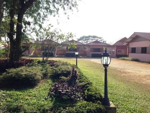 โพธิ์ทองริมทุ่ง (Pho Thong Rim Tung)2