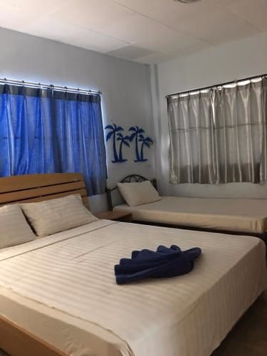 Moonhouse Bungalows1