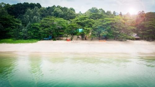 เกาะจำ ดีไลท์ บีช (Koh Jum Delight Beach)1