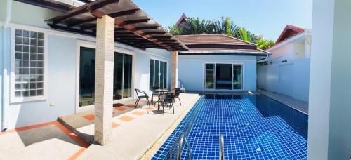 Charin Villa0