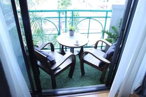Asok Studio and Kitchen1
