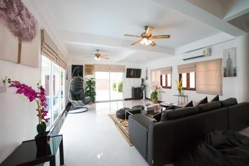 Naiyang Beach Private Pool Villa3