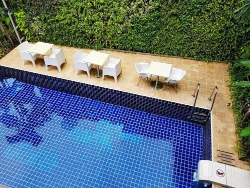 โรงแรมดินสอมนต์ (Dinsomon Hotel)0