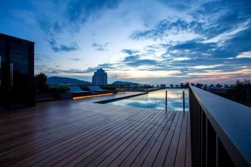 The Deck Studio Apartment2