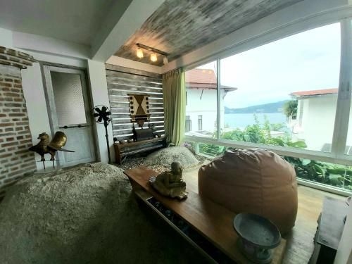 Sea Cave Villa3