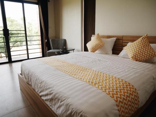 บ้านเพลิน (Baan Ploen)0
