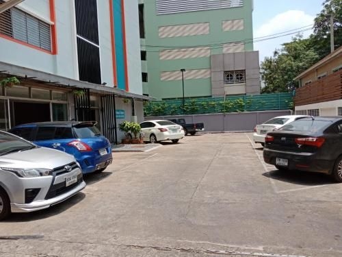 ยัวร์ เพลส โฮเทล (Your Place Hotel)1