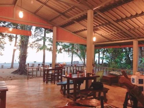 Changthong Bungalow1