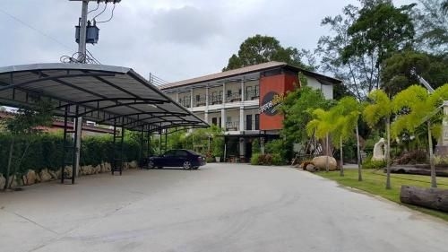 ระยองเฮาส์ รีสอร์ท (Rayonghouse Resort)1