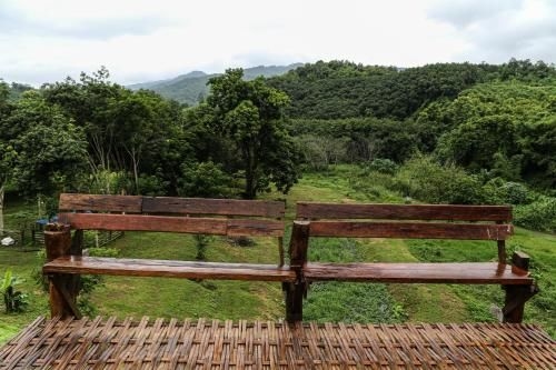 Baan Bon Camping Field1