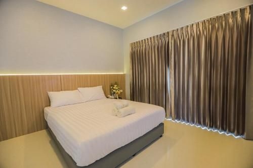 The Click Resort4
