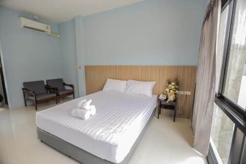 The Click Resort3
