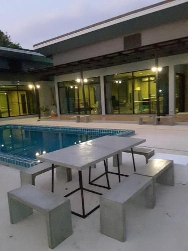 บ้านหนุนหมอนนอนสวน (Baan Nuin Morn Norn Suan)4