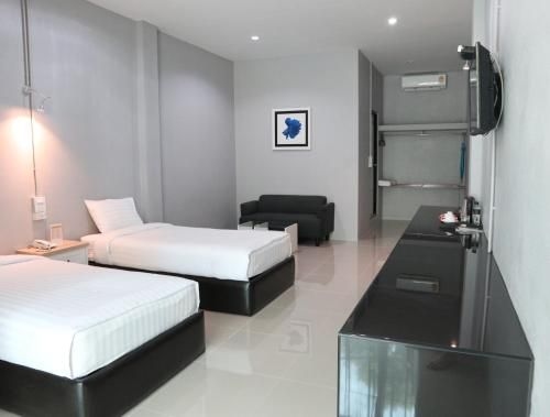 เดอะ รูม แอท แม่สาย (The Room @ Maesai)0