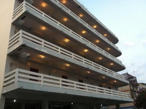 โรงแรมสากล (Sakol Hotel)4