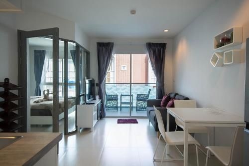 Grandblue Condo 6050