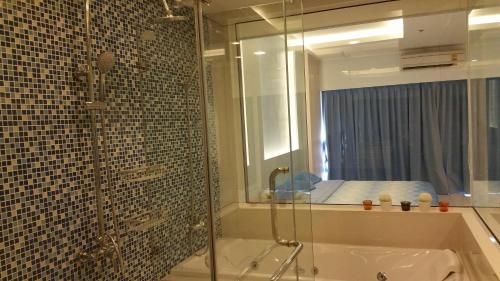 Blue Ocean Suite2