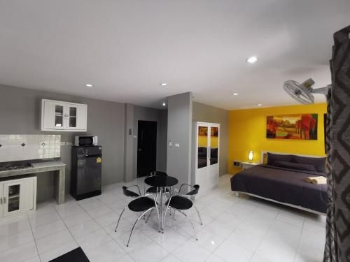 Karon Studio Apartment3