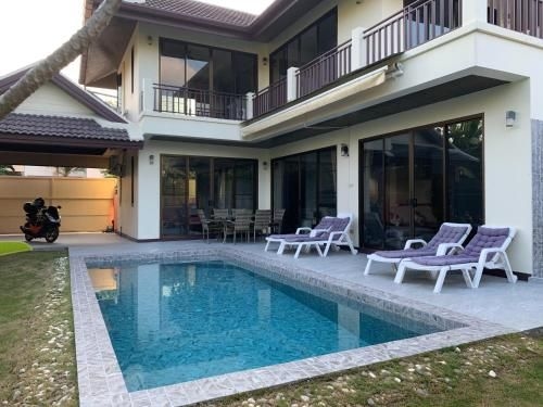 Private Pool Villa Nice View by Tony0