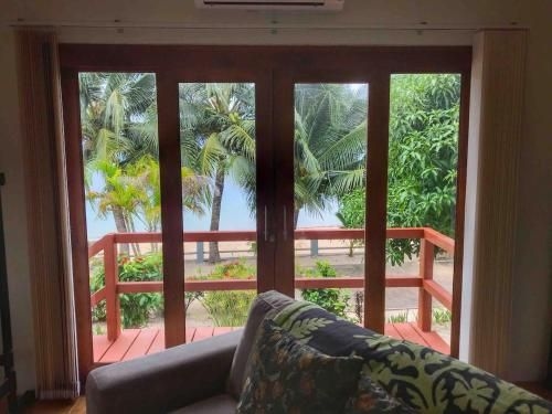 Paradise beach house2
